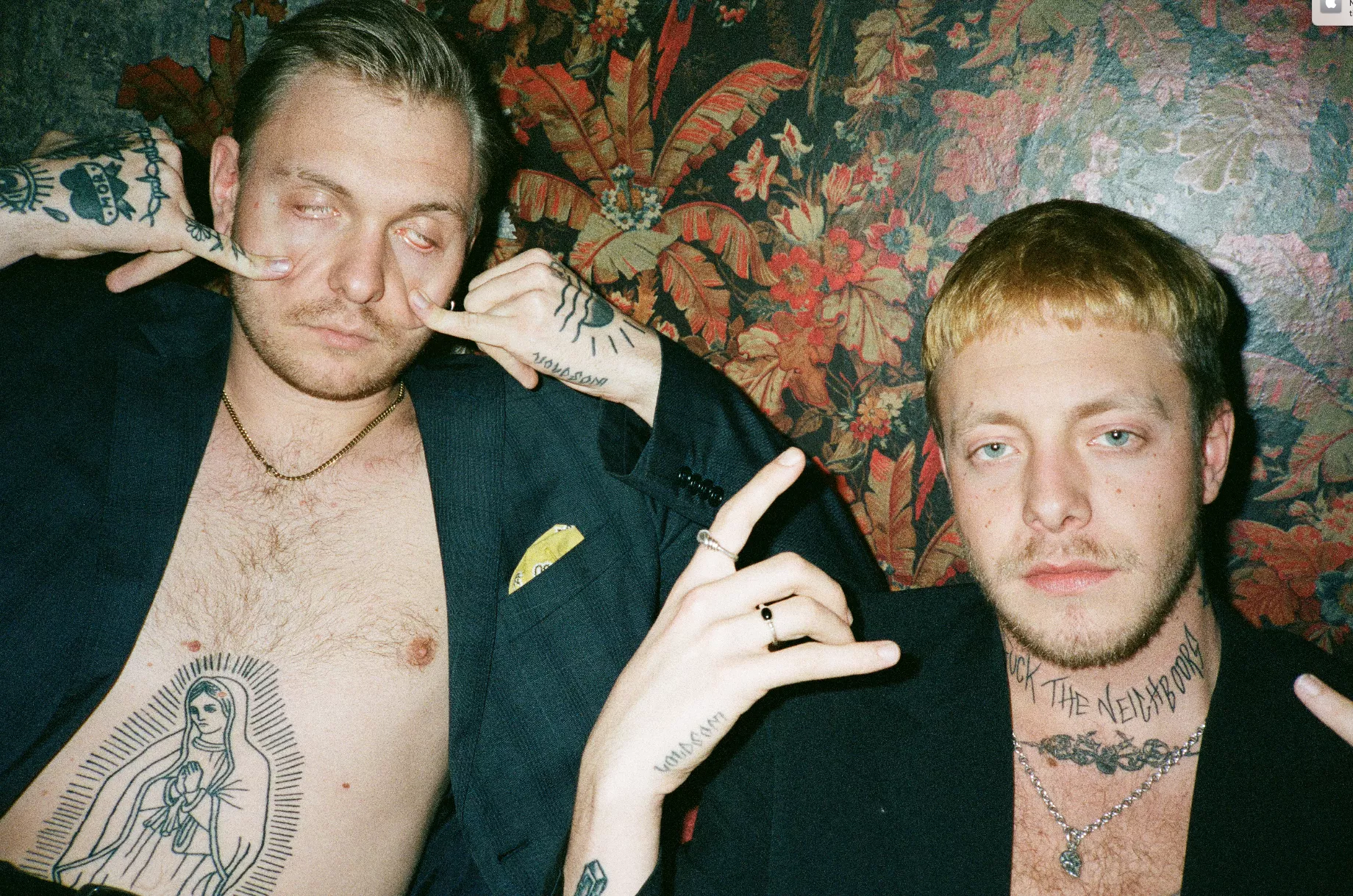 ANMELDELSE: Fabriks-indstillingerne driller på det halve mesterværk