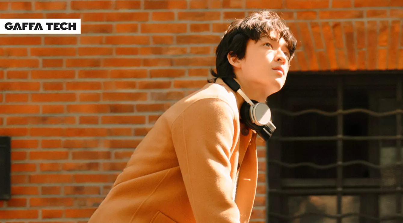 100 års historie pakkes ned i nye – dyre – hodetelefoner