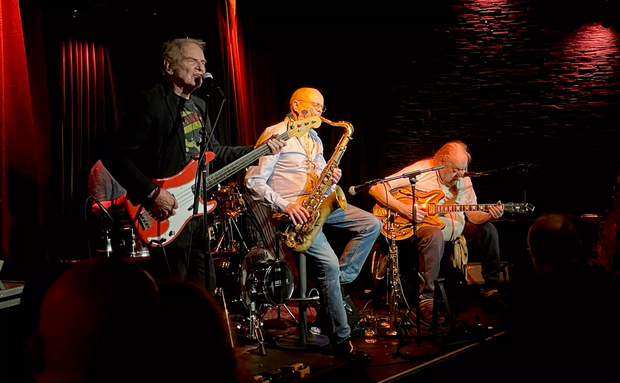 Ekkoer fra et magisk teater