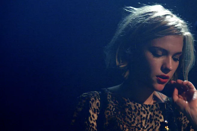 Tove Styrke: Debaser Medis, Stockholm