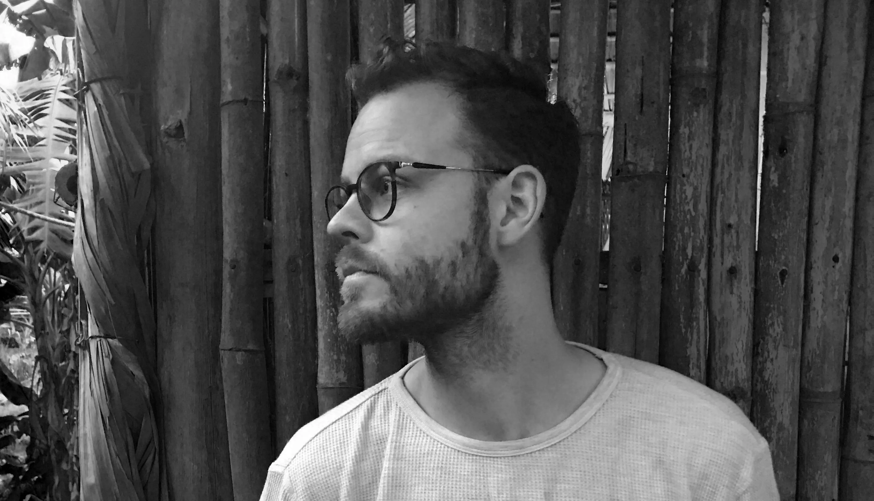 Rasmus Thude er tilbage efter fire år – nu på engelsk