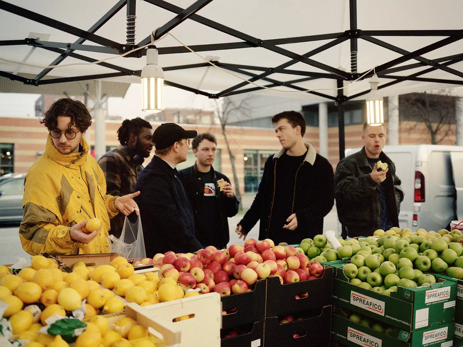 Artifact Collective: – Når vi er sammen, er det lige før, vi sidder i rundkreds 