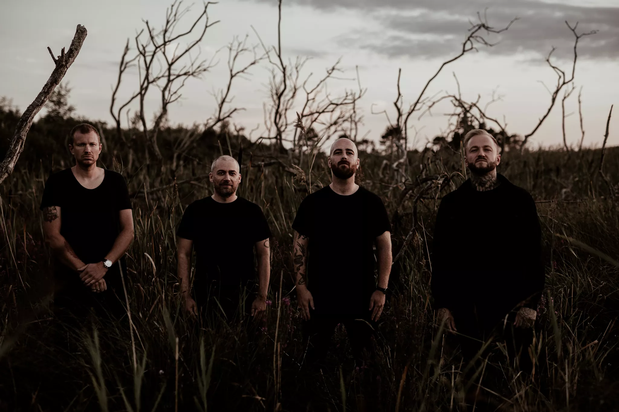 Fast greb om strengenes melodi, mens struben får frit løb