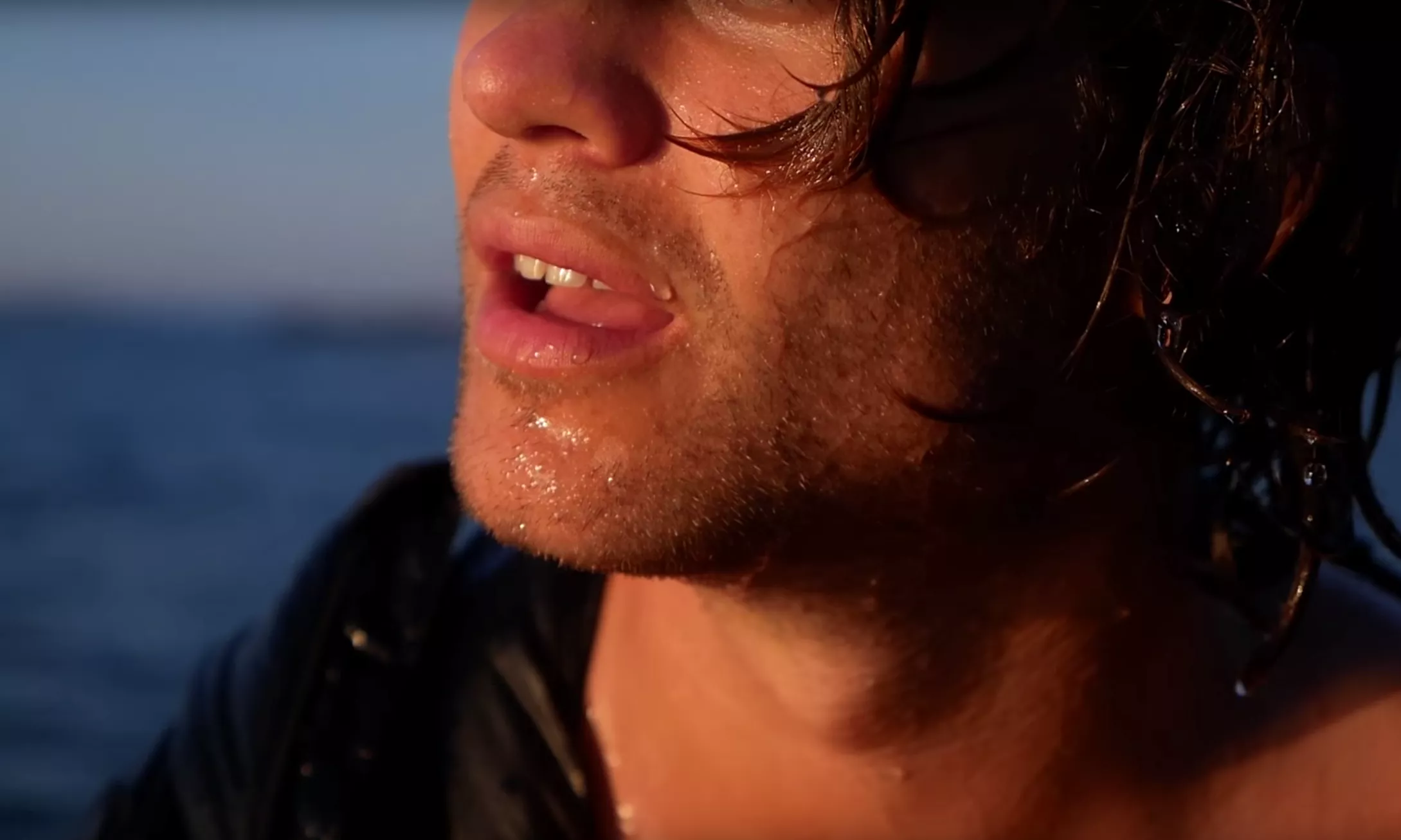 Sommarens sexigaste låt står med video