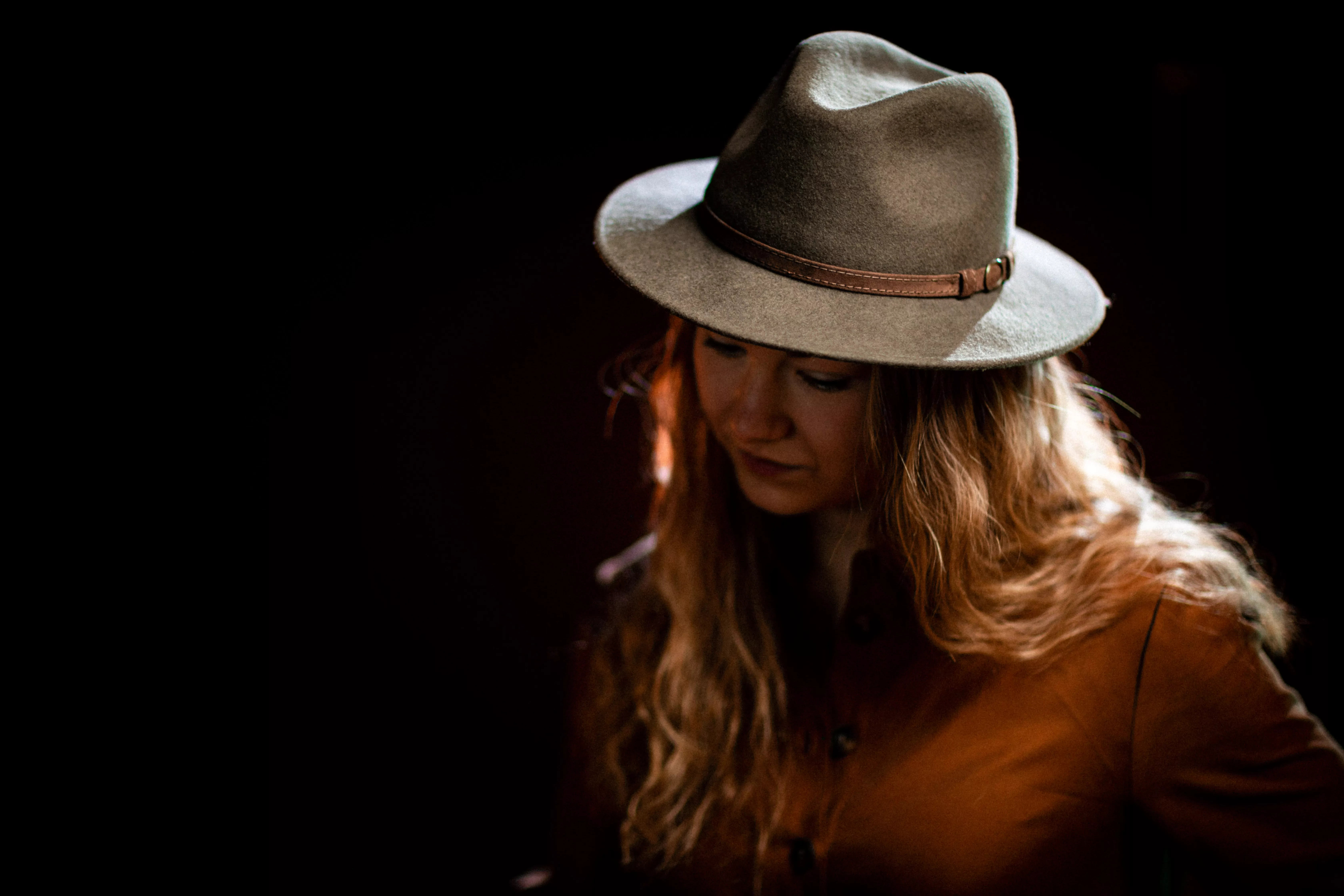 På fotoet: Danske Vingard er en af de mange artister, man kan booke på Uncover.dk