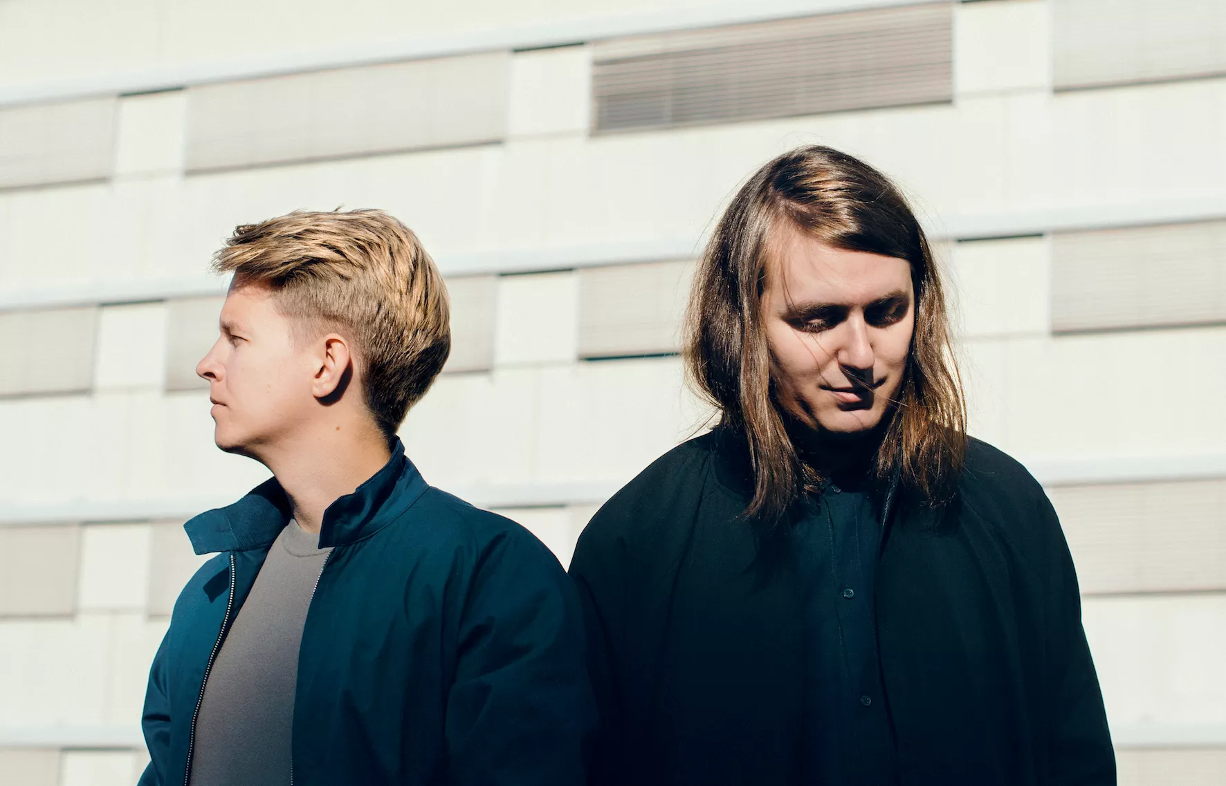 Som en lek mellom synth og vokal