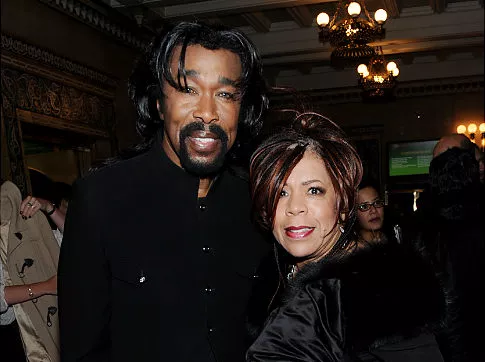 Sangskriveren Nick Ashford er død