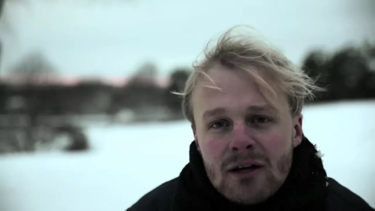 ’’Framplinkad på ett rejält ostämt piano’’