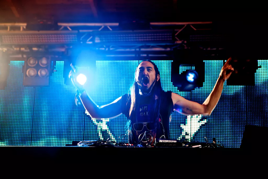 Steve Aoki undskylder for at brække en fans nakke