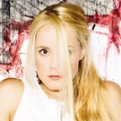 Tina Dickow udsender ep'er