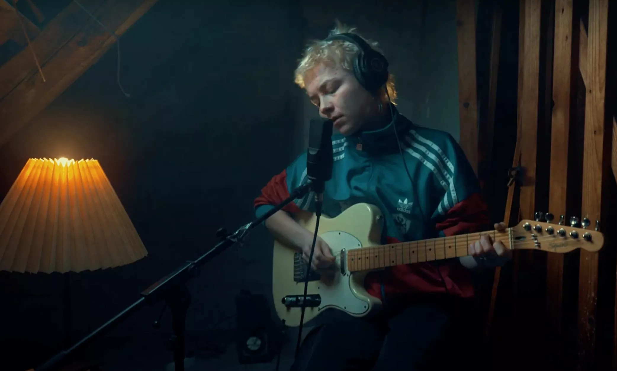 VIDEOPREMIERE: Se fængende og smuk live-video til ”Vrede Kvinder”