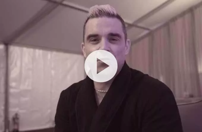 Video: Robbie Williams sender hilsen til Tinderbox-gæster