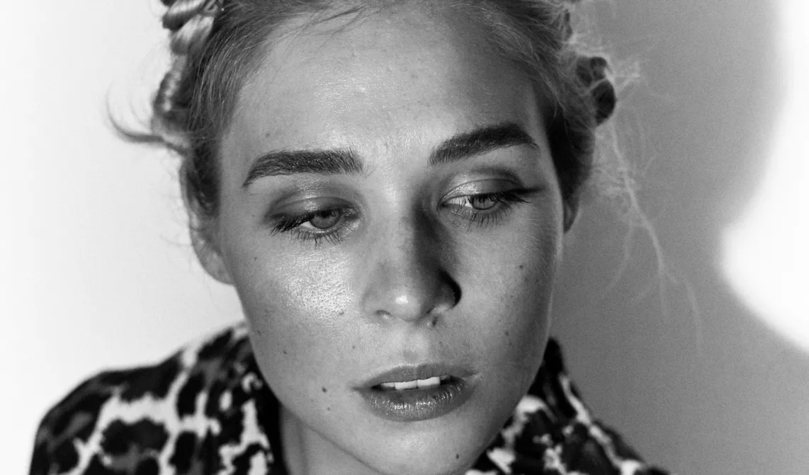 BÄST JUST NU: Filmisk pärla med burleska undertoner