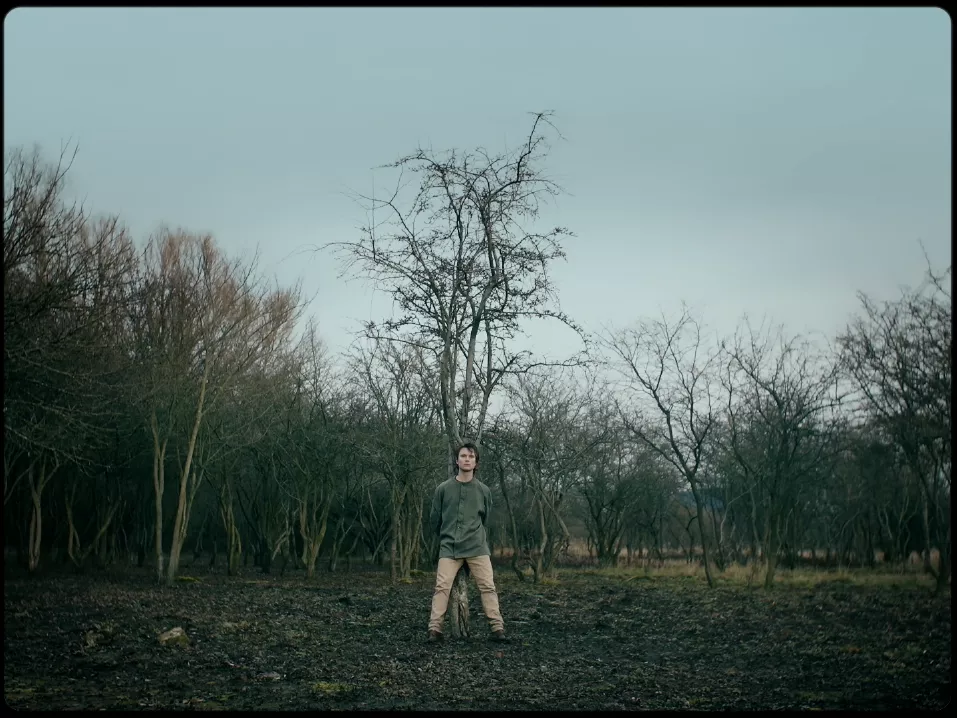 Video: Roskilde-aktuelle Bisses sidste sommernat