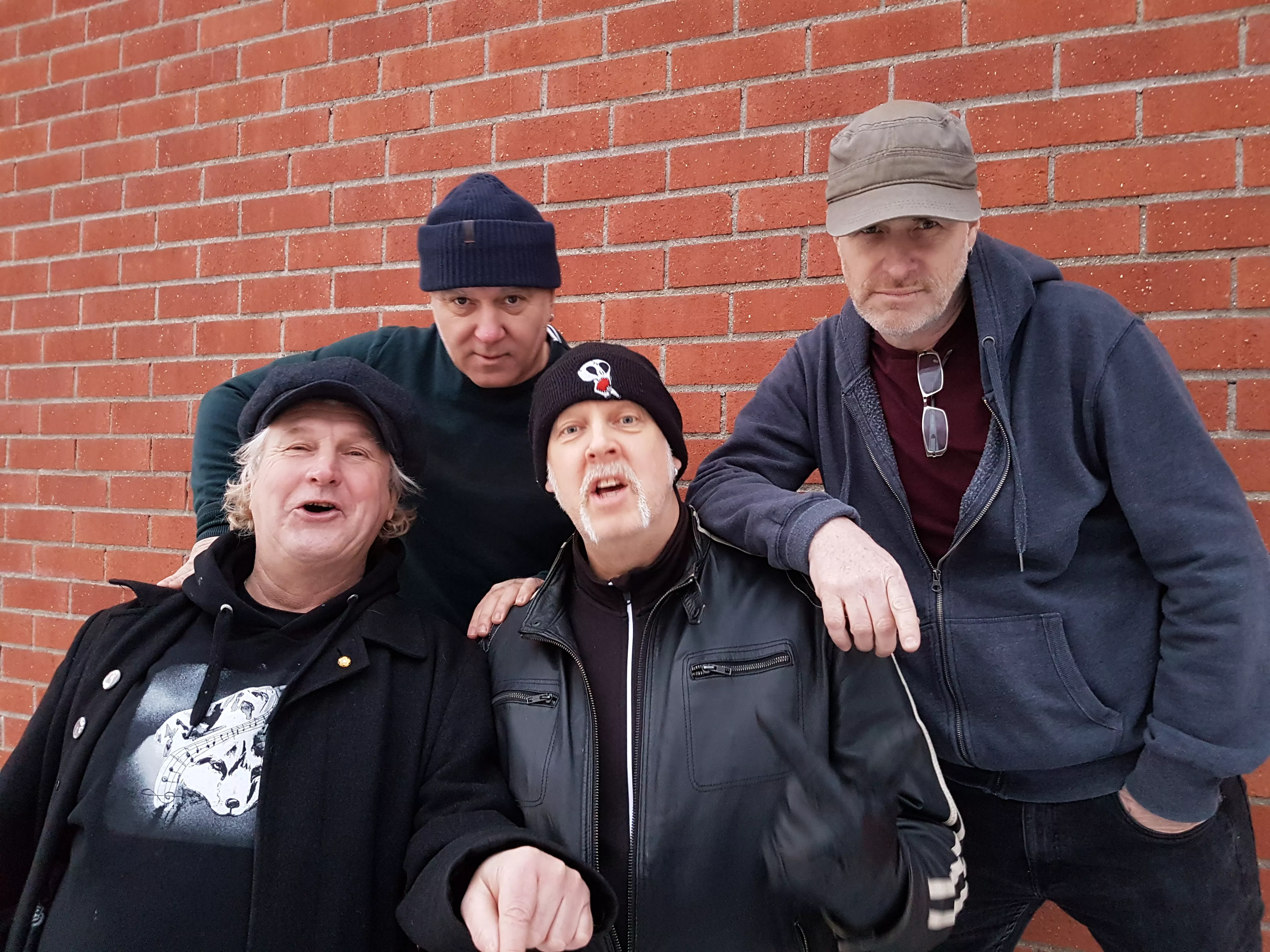 Svenska punklegendarer återförenas – efter 37 år