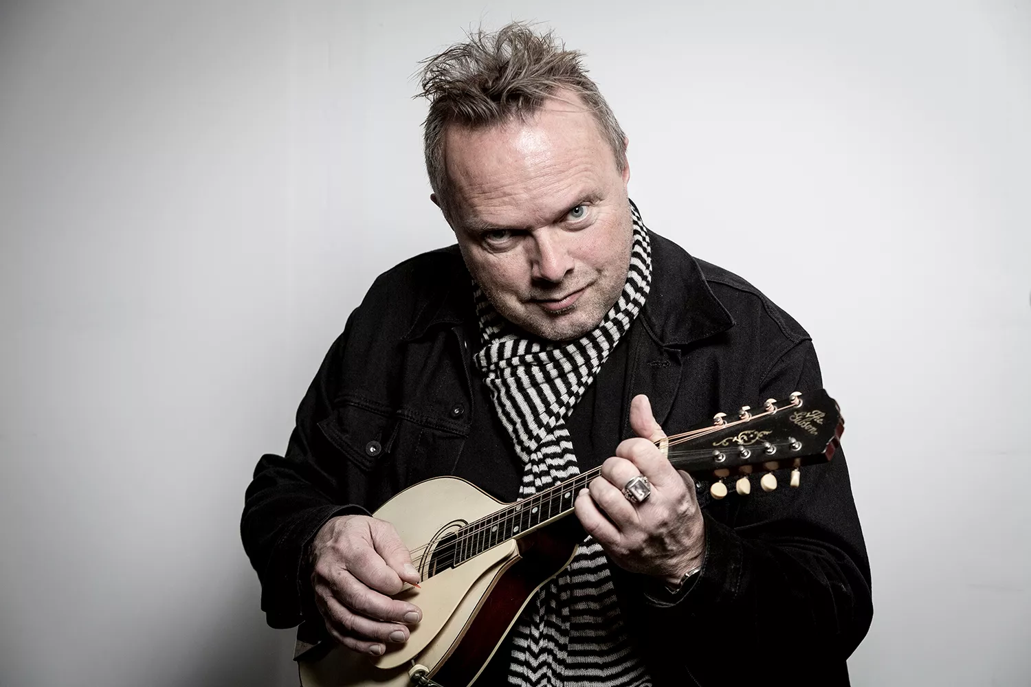 ANMELDELSE: Mellem Illbro og Tårs