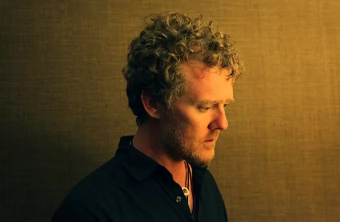 Glen Hansard kommer til Danmark