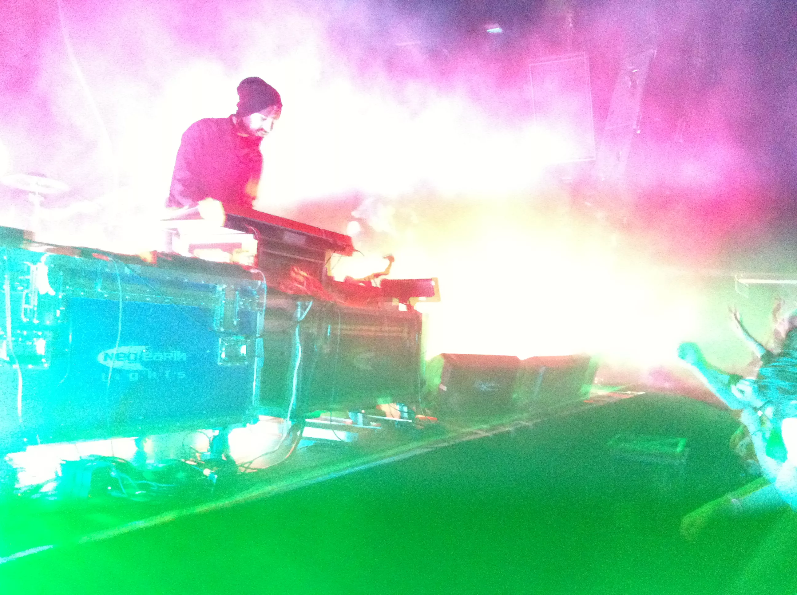 Hør ny sang fra Crystal Castles