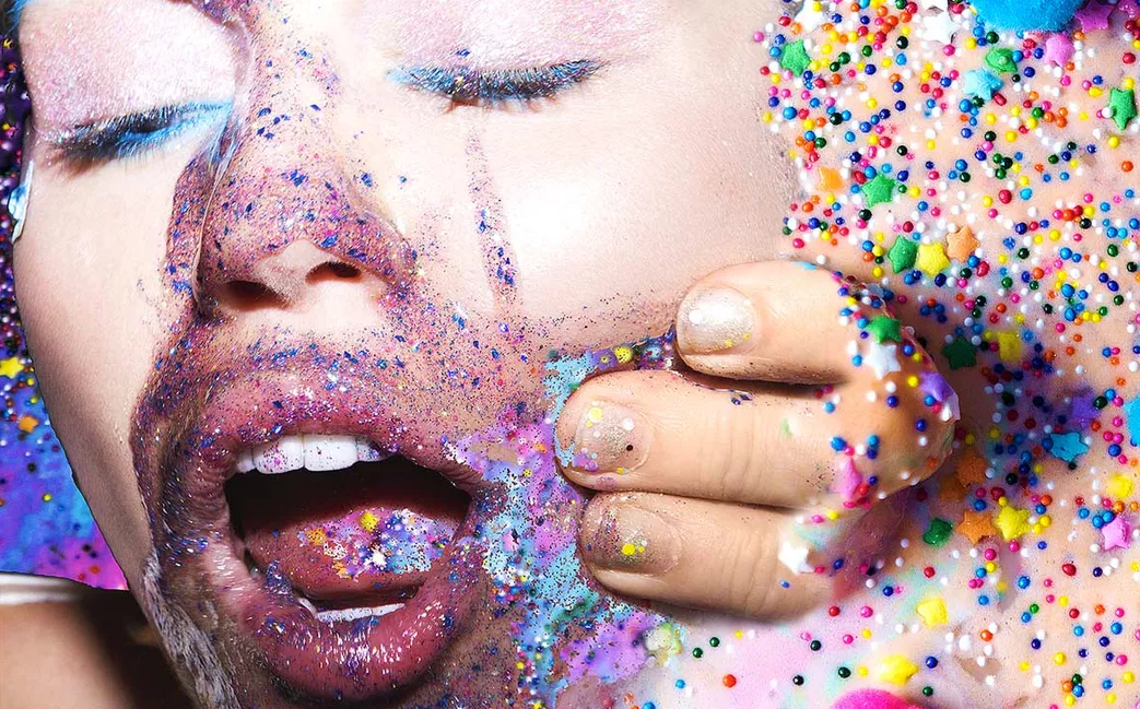 Se den nye musikkvideoen til Miley Cyrus