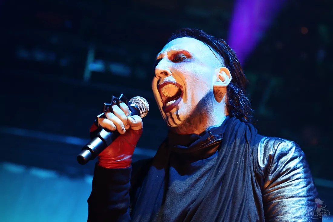 Se Marilyn Manson i fælles fotoserie med sin far