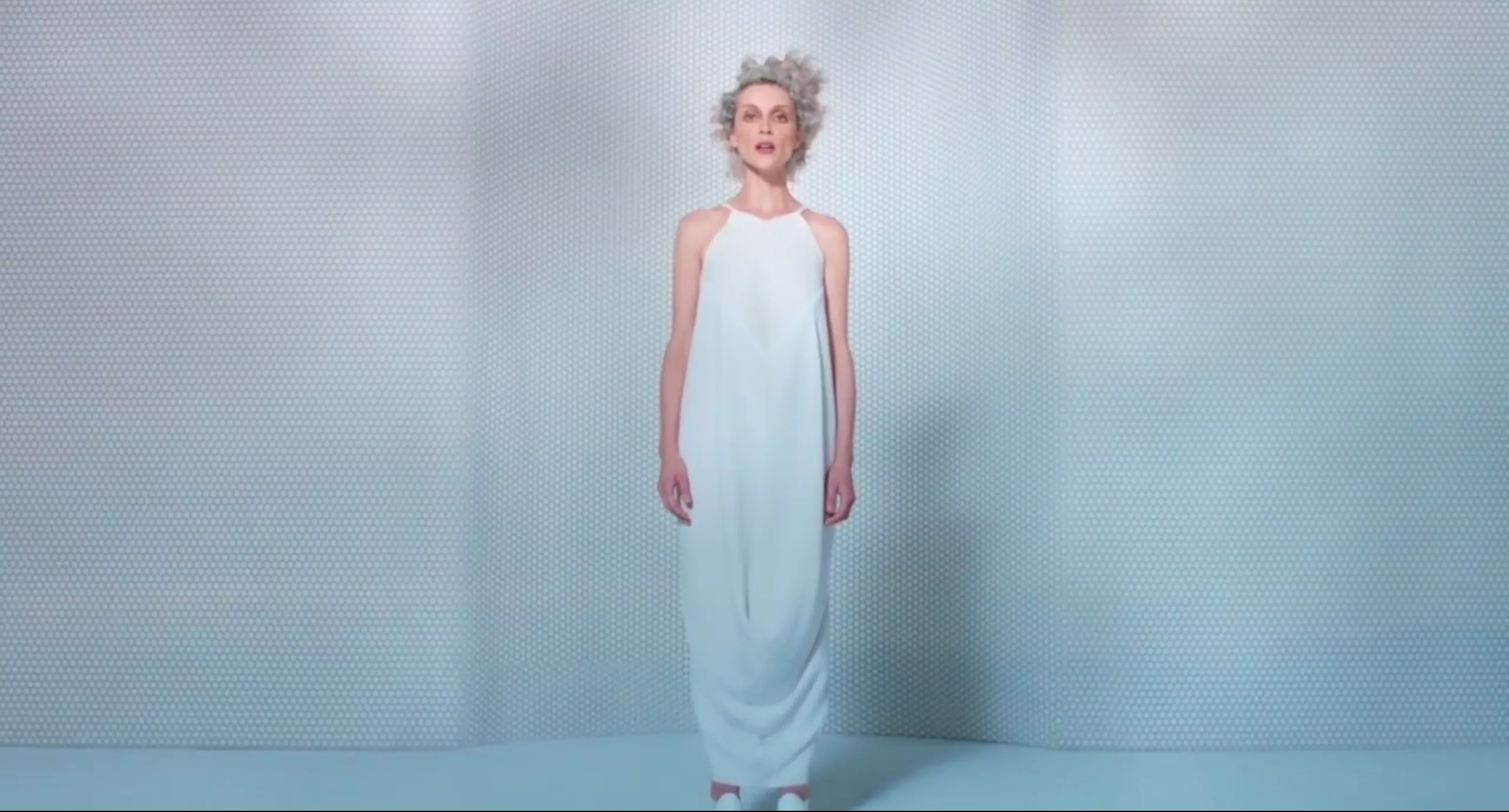 Se den nye videoen til St. Vincent