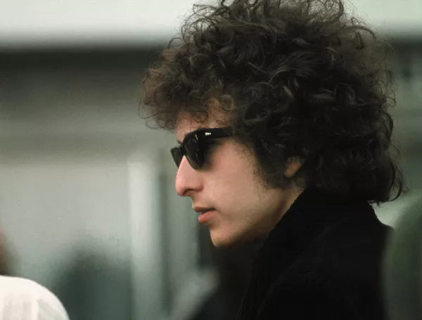 Bob Dylan raderar en mening om Nobelpriset