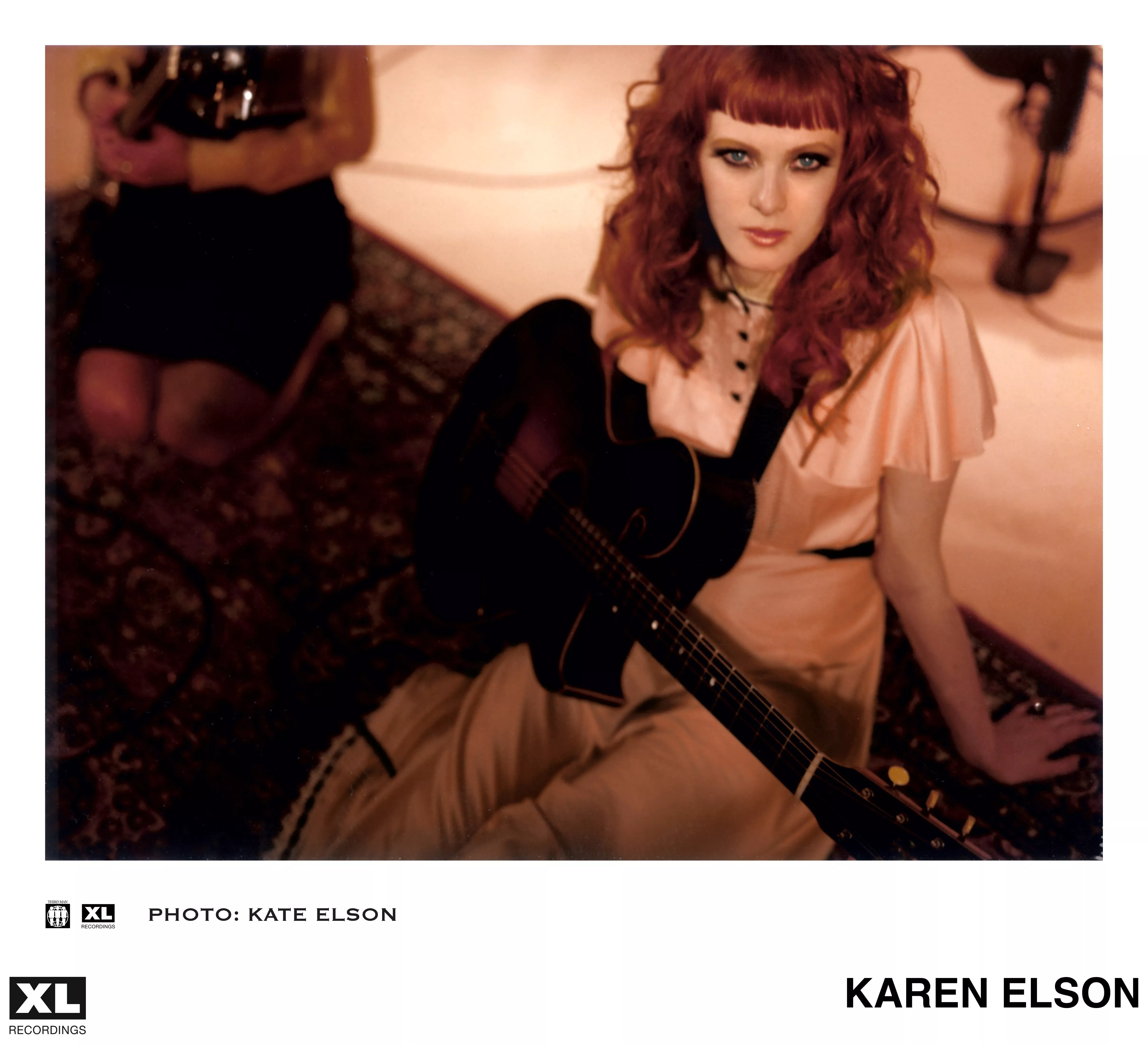 Karen Elson – Jack Whites kone springer ud af klædeskabet