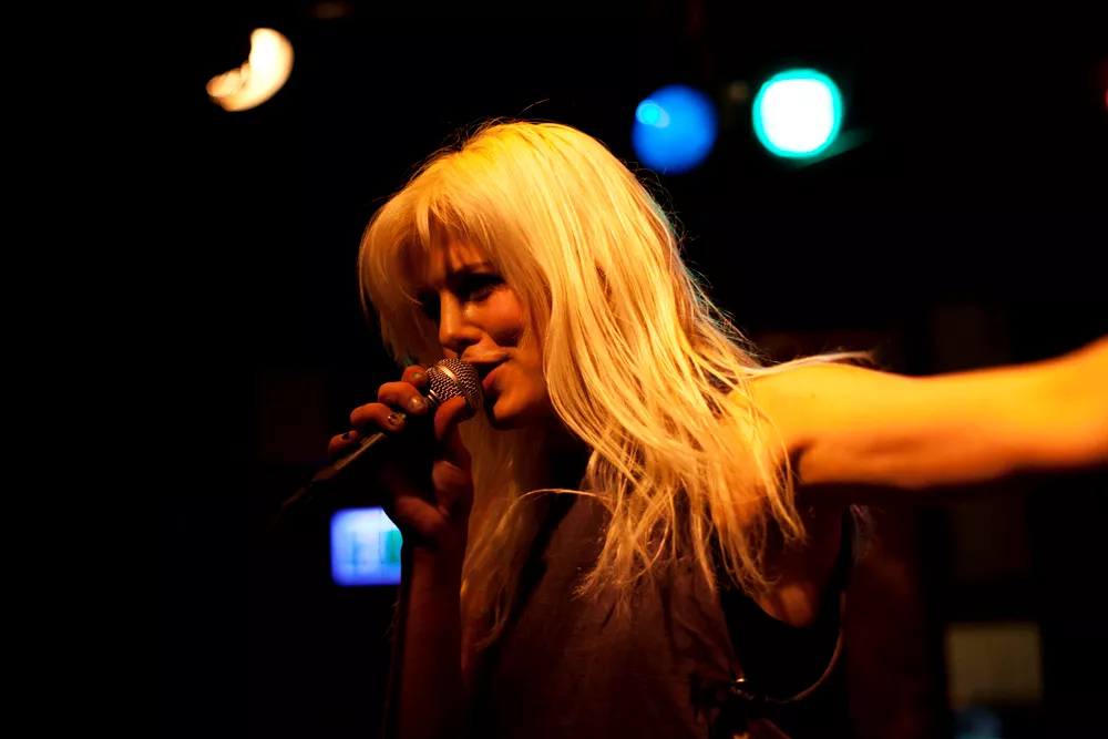 Deathcrush : Mono, by:Larm