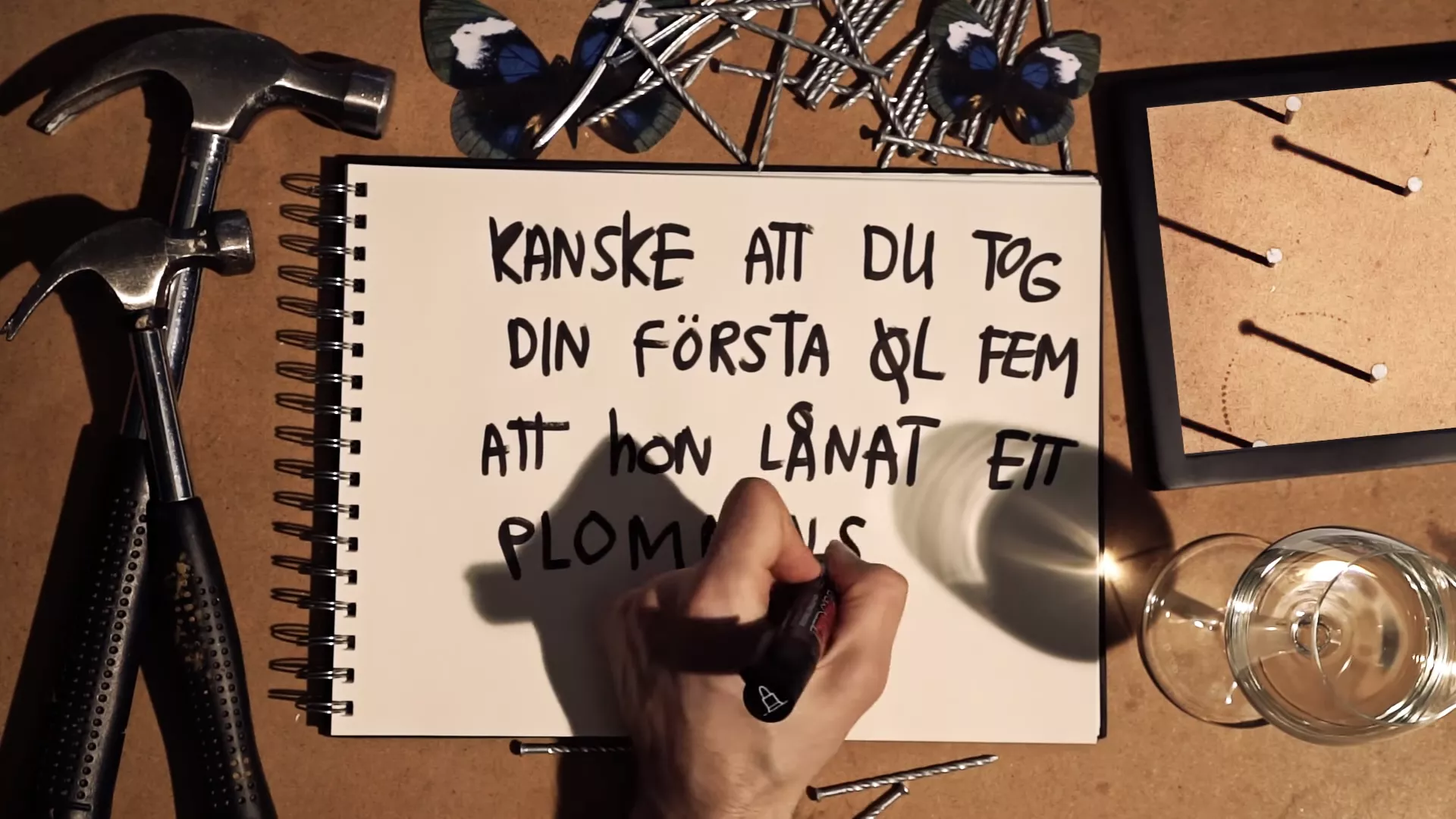 PREMIÄR: Björns Vänner ger dramatiskt berättande i fickformat