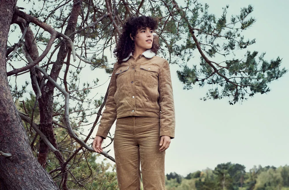 JULEKALENDER-LÅGE 17: Hør årets bedste sang ifølge ANYA