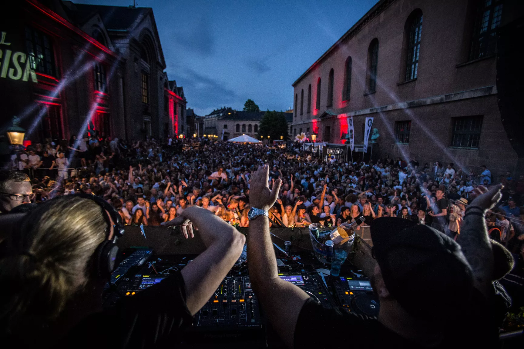 Nyt dansk pladeselskab for upcoming artister får støtte fra stort internationalt brand 