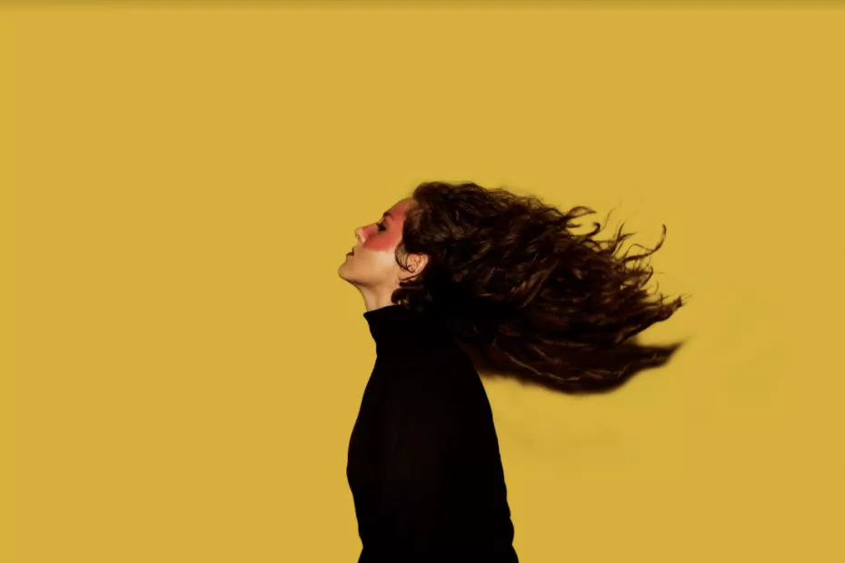 ANMELDELSE: Den velkomponerede lyd af uforknyt skrøbelighed