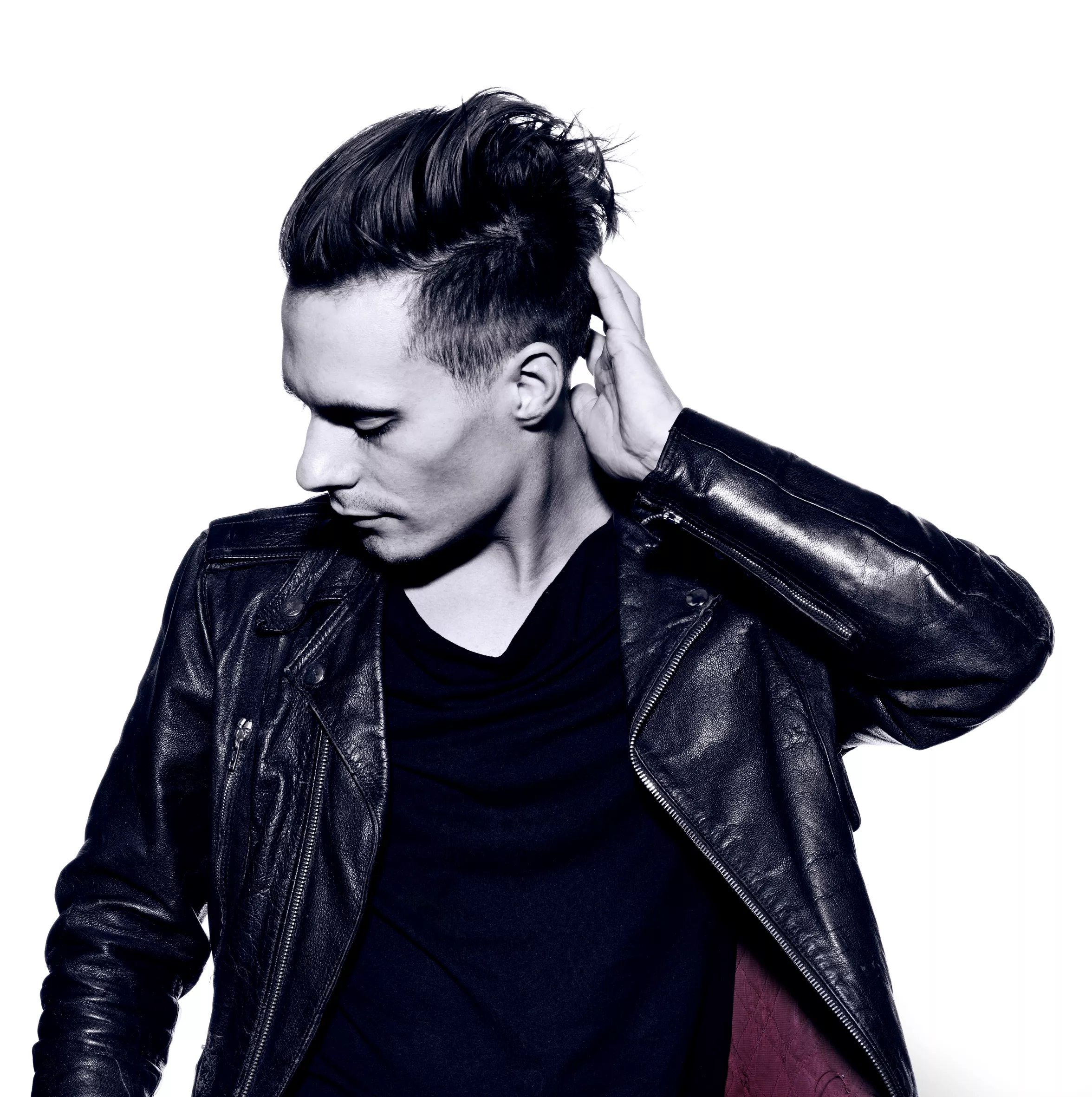 Oskar Linnros och Robyn in på albumlistan