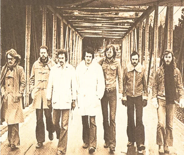 Det Malmöbaserade proggbandet Hoola Bandoola Band