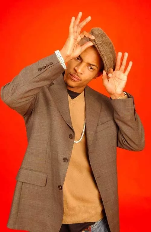 T.I. skal et år i fængsel