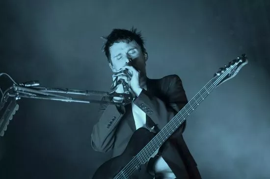 Nya Muse-singeln för stötande för radio?