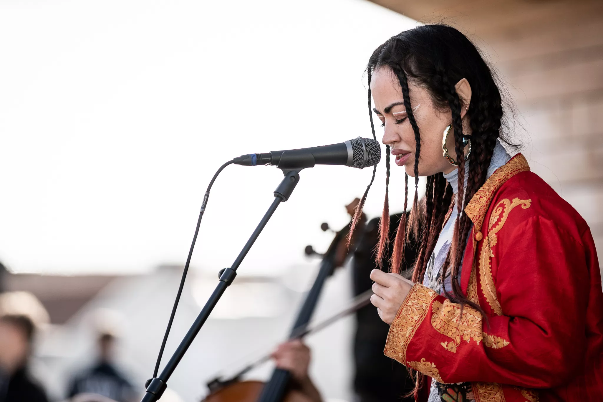 ANMELDELSE: Rutineret Spot-spilledame på frierfødder