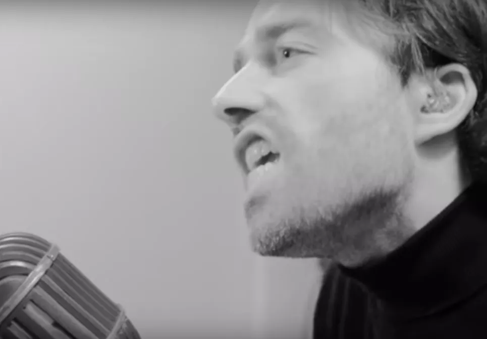 Intens livevideo fra albumaktuelle Kaspar Kaae