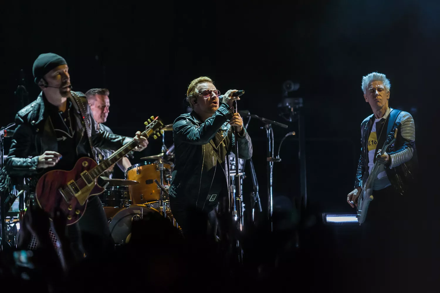 U2 och Ed Sheeran ställer in efter oroligheter