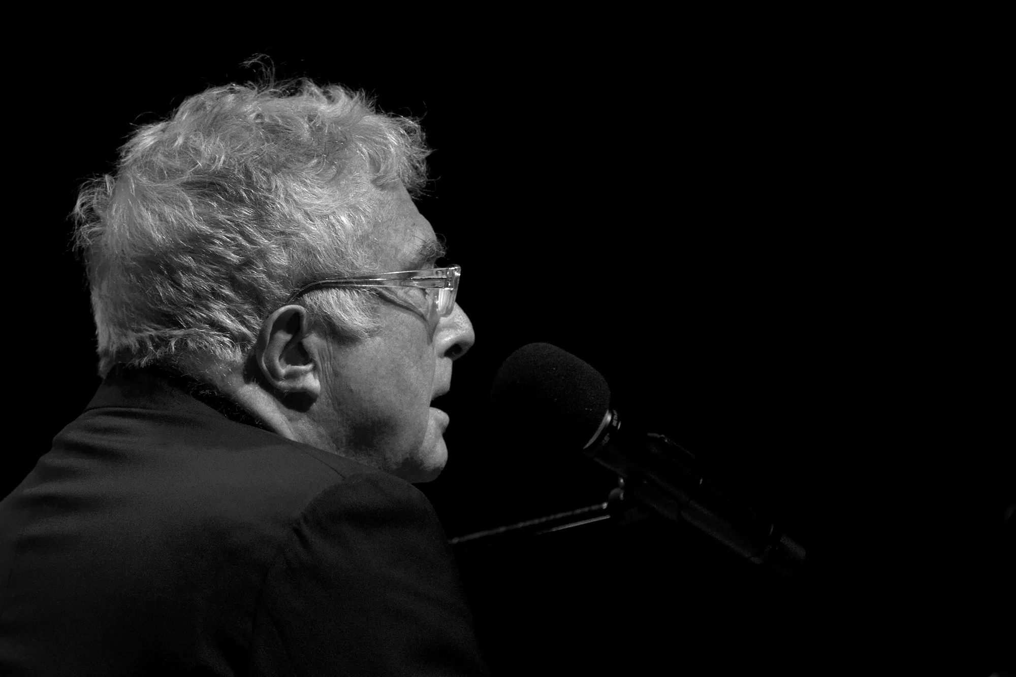 Randy Newman har brækket nakken - dansk koncert aflyst
