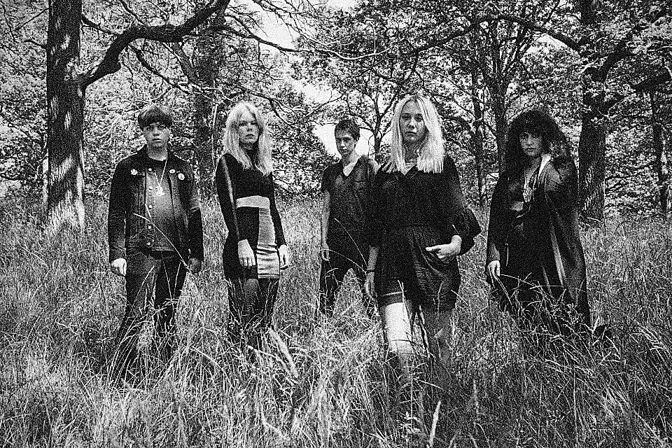 Bandet som uppmärksammar ''Shoreline''-vänstern