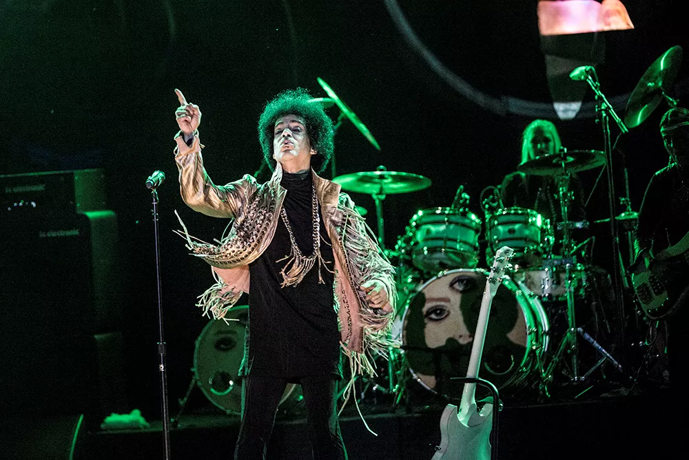 Prince ger solospelning i Sverige?