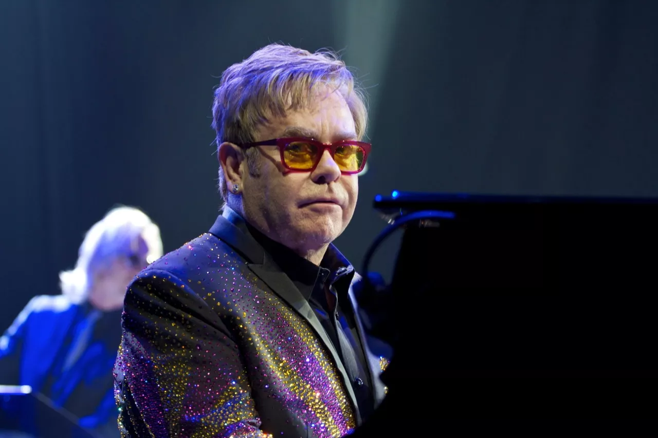 Elton John till Sverige