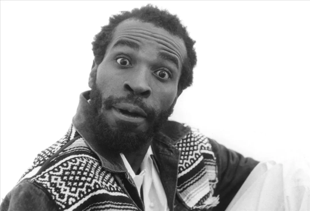 Reggaestjernen Eek-A-Mouse gæster Loppen