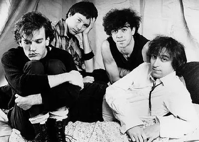 R.E.M genudgiver tre vinyler