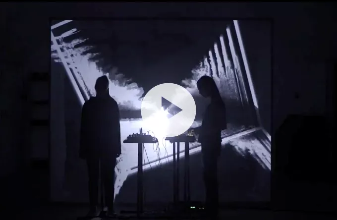 Se stemningsfuld video fra Sonar-aktuelle Smerz