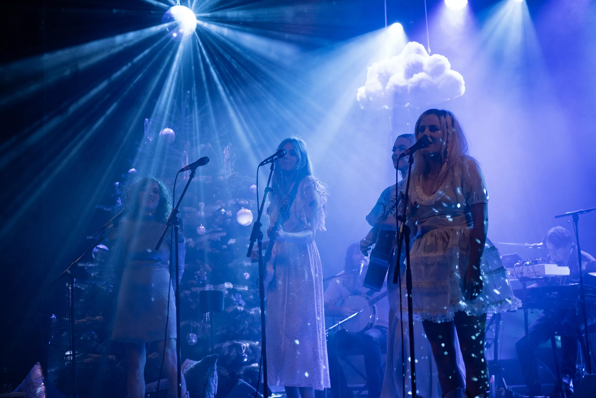 Södra Teatern, Stockholm - First Aid Kit, Amanda Bergman, Maja Francis: Winter Is Blue