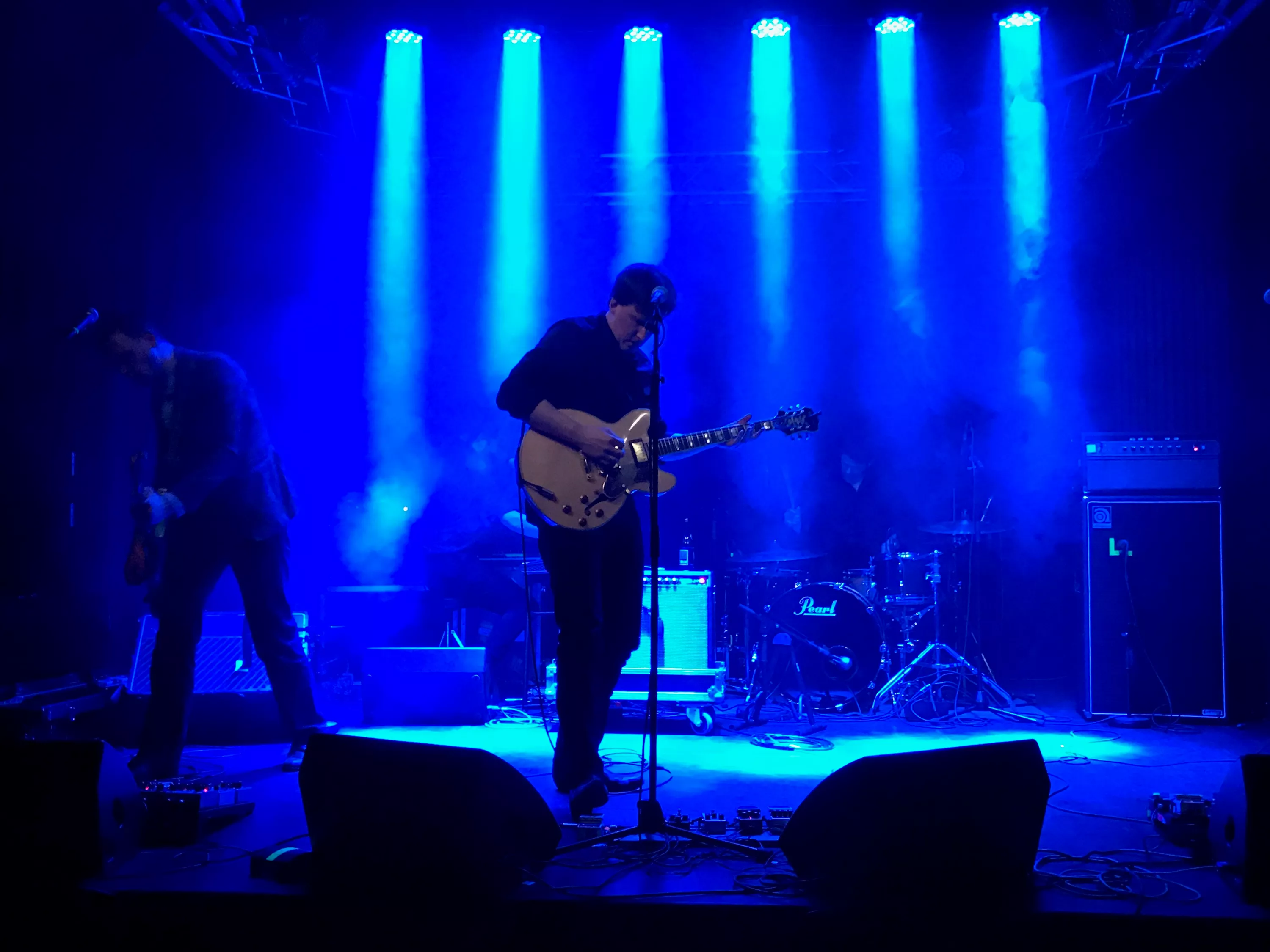 Smuk og strømførende sørgmodighed