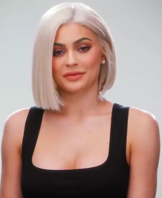 Kylie Jenner overrasker som feature på ny popsang