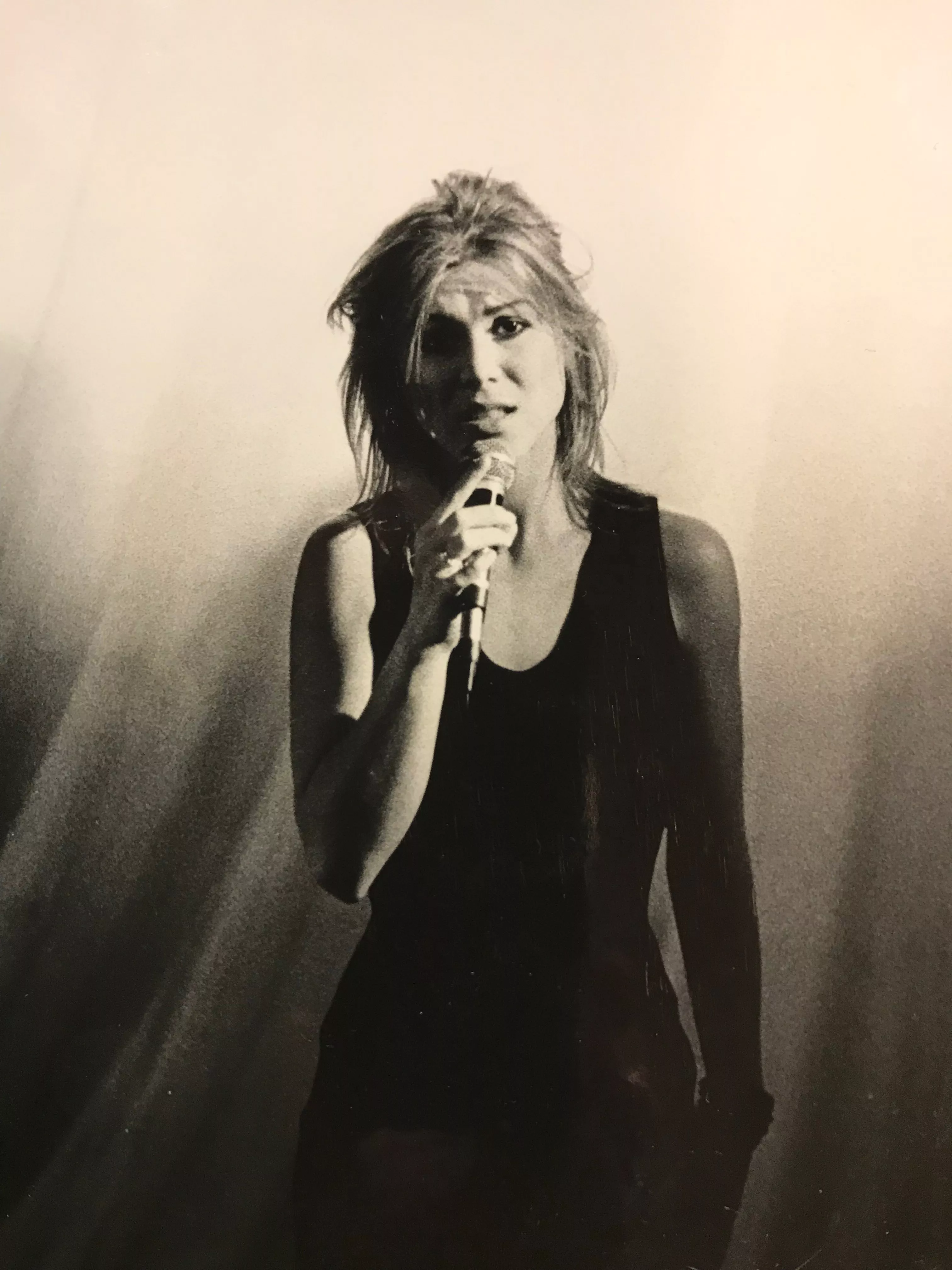 MEST LÄST: Efter Josefin Nilsson-dokumentären – nu ställs Dramaten-föreställningen in